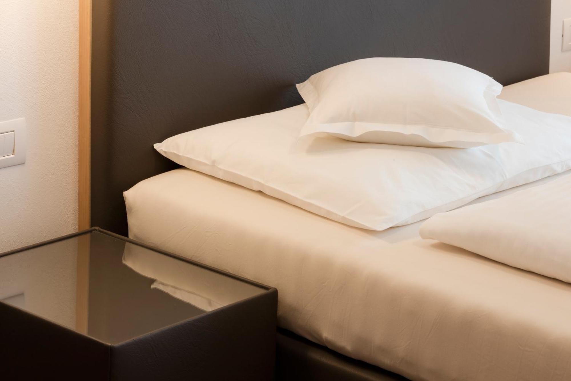 שנה Hotel Schlosswirt מראה חיצוני תמונה