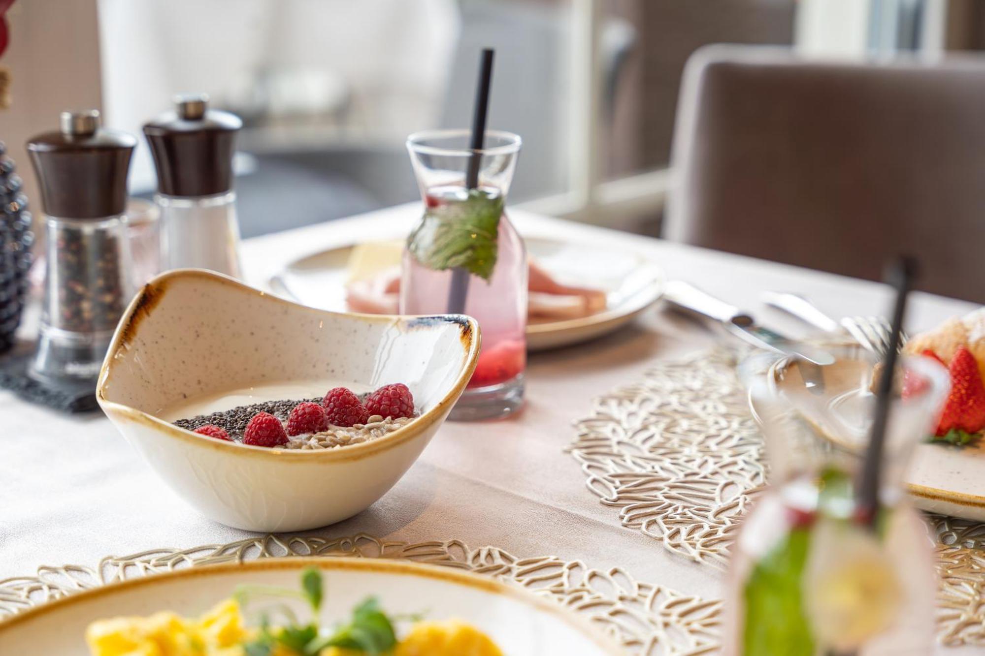 שנה Hotel Schlosswirt מראה חיצוני תמונה